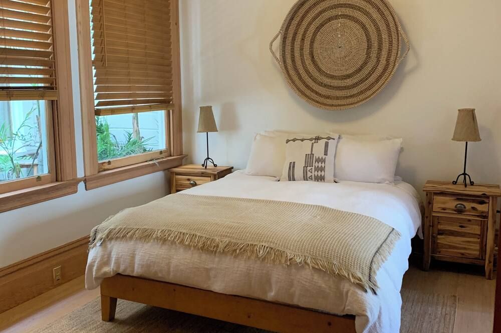 Elegant Edwardian North Beach apt with parking - سان فرانسسكو - غرفة نوم