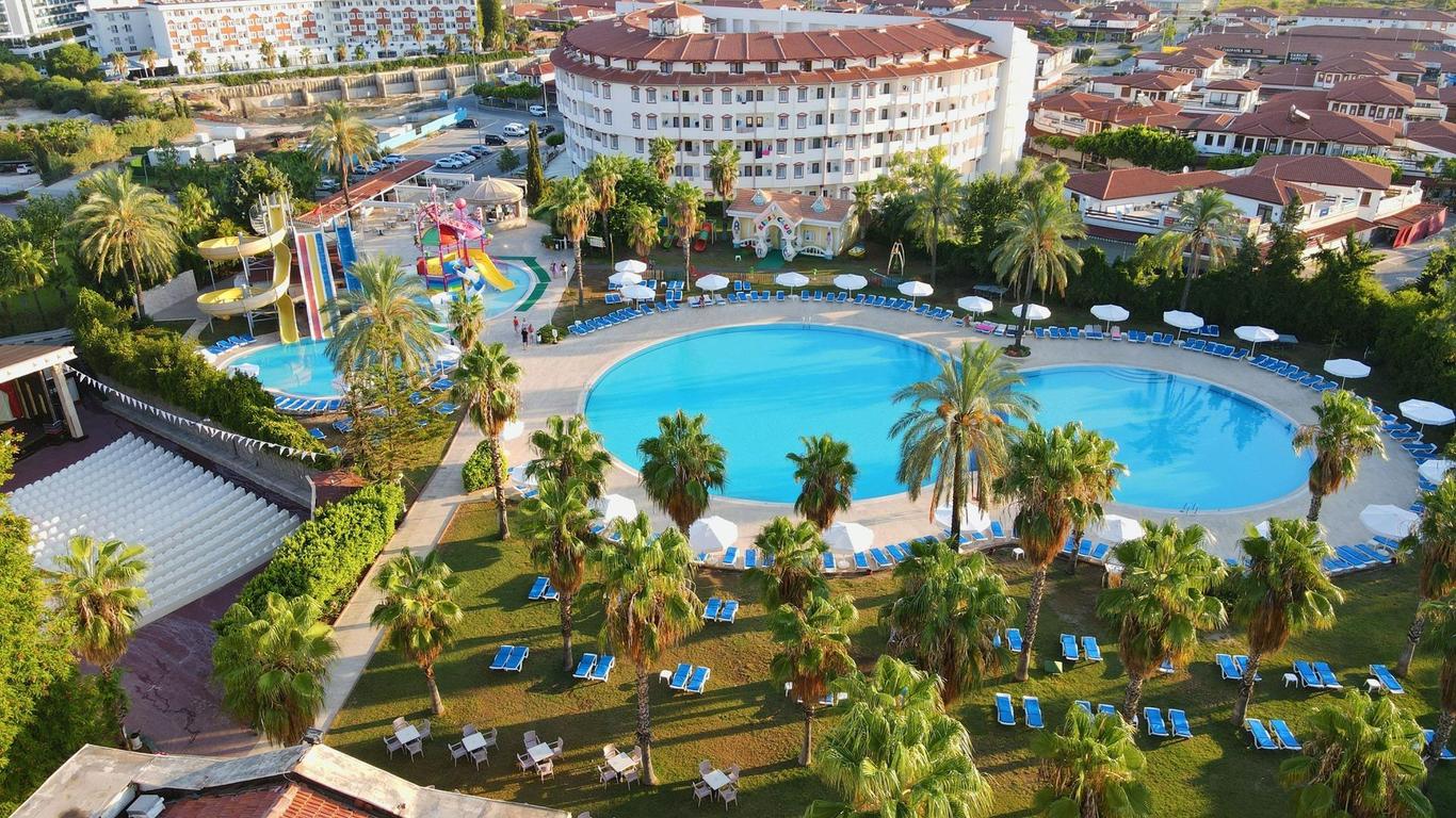 Cesars Resort Side