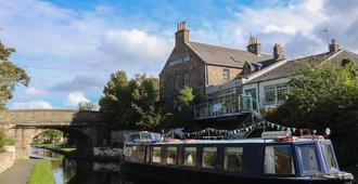 The Bridge Inn - Newbridge - Edificio