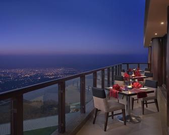 Sterling Mussoorie - Dehradun - Balcón