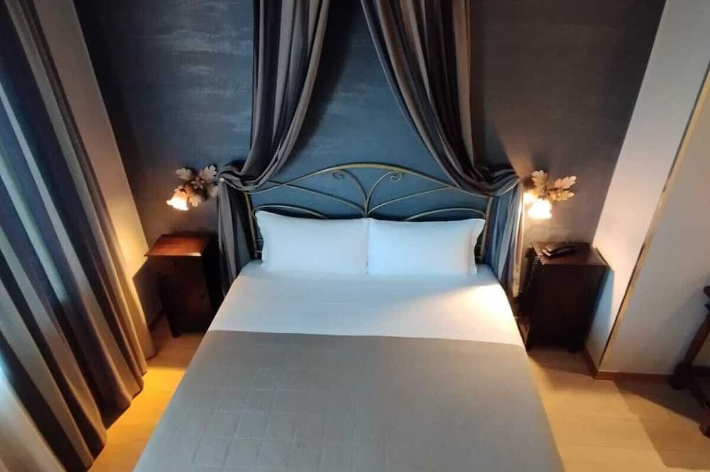 هوتل كونتننتال