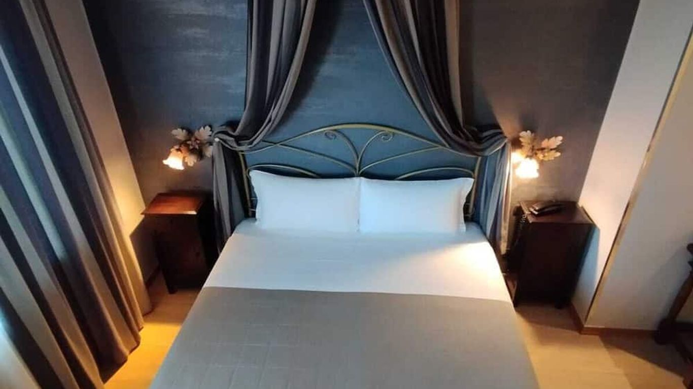 هوتل كونتننتال