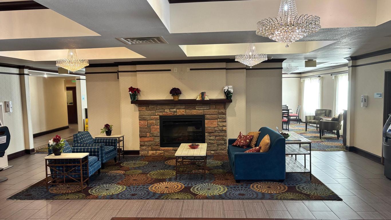 Holiday Inn Express & Suites Belle Vernon