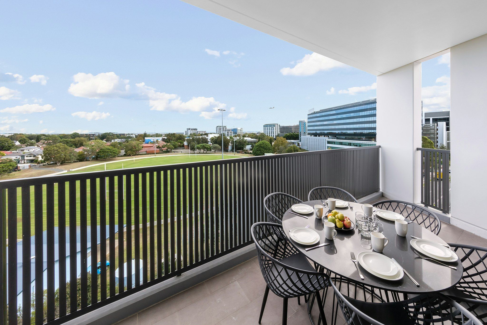 Meriton Suites Sydney Airport thumbnail 3