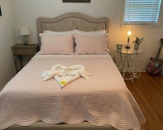 The Heights - Town & Country Living - Tupelo - Habitación