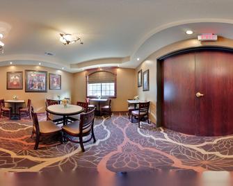 Best Western Plus Crown Colony Inn & Suites - Lufkin - Restaurace