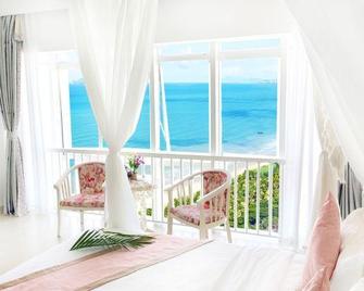 لونجيج ريزورت أبارتمنت - سانيا - شرفة