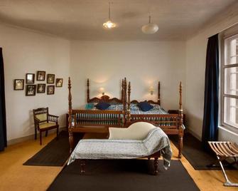 Neemrana's Wallwood Garden - Coonoor - Bedroom
