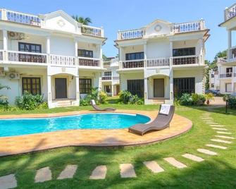 Richmonde Park - Arpora - Pool