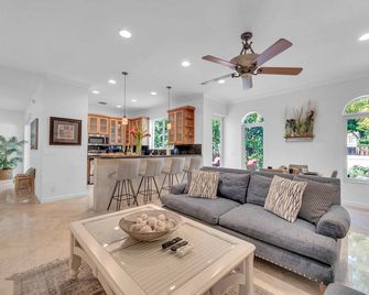 Beach Time Steps To Beach With Heated Pool And Game Roomsun Key Resldences - Fort Lauderdale - Sala de estar