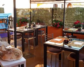 Affittacamere Le Statue Del Sinis - Cabras - Restaurant