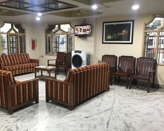 Hotel Bhavani Lodge - Hyderabad - Lounge