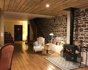 Les Bouyeres - Saint-Maugan - Salon