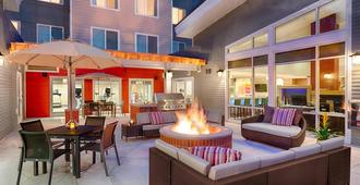 Residence Inn by Marriott Pullman - Pullman - Patio