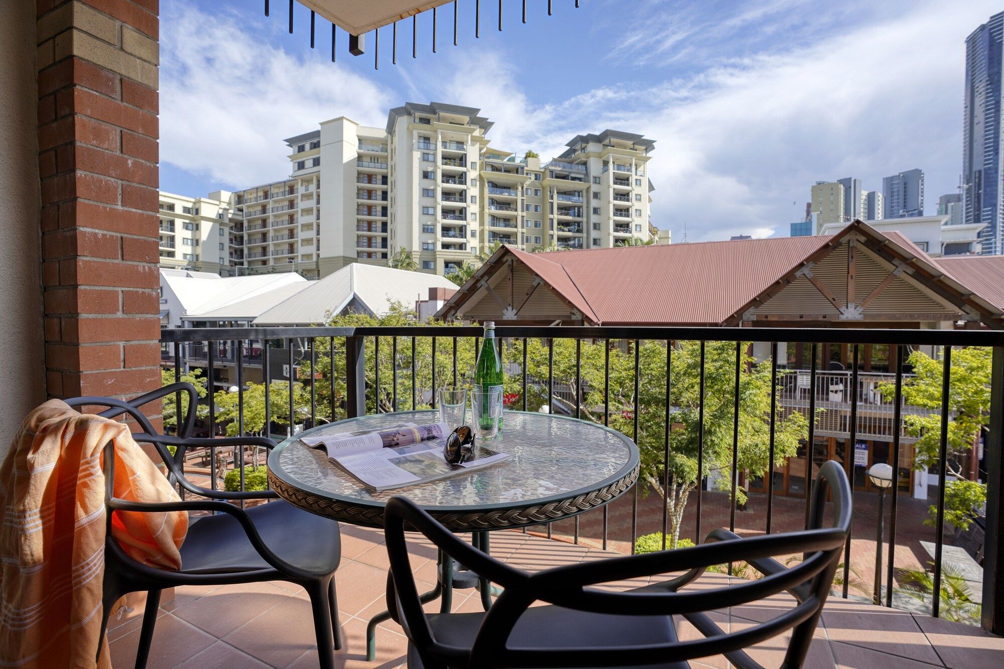 Central Brunswick Apartment Hotel - בריסביין - מרפסת