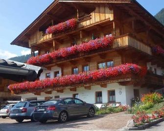 Double room, shower or bath, WC, south - Postfeld 606 - Alpbach - Edificio