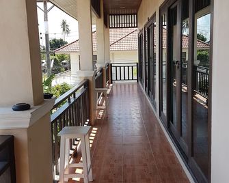MM House Hotel - קו סאמוי - מרפסת