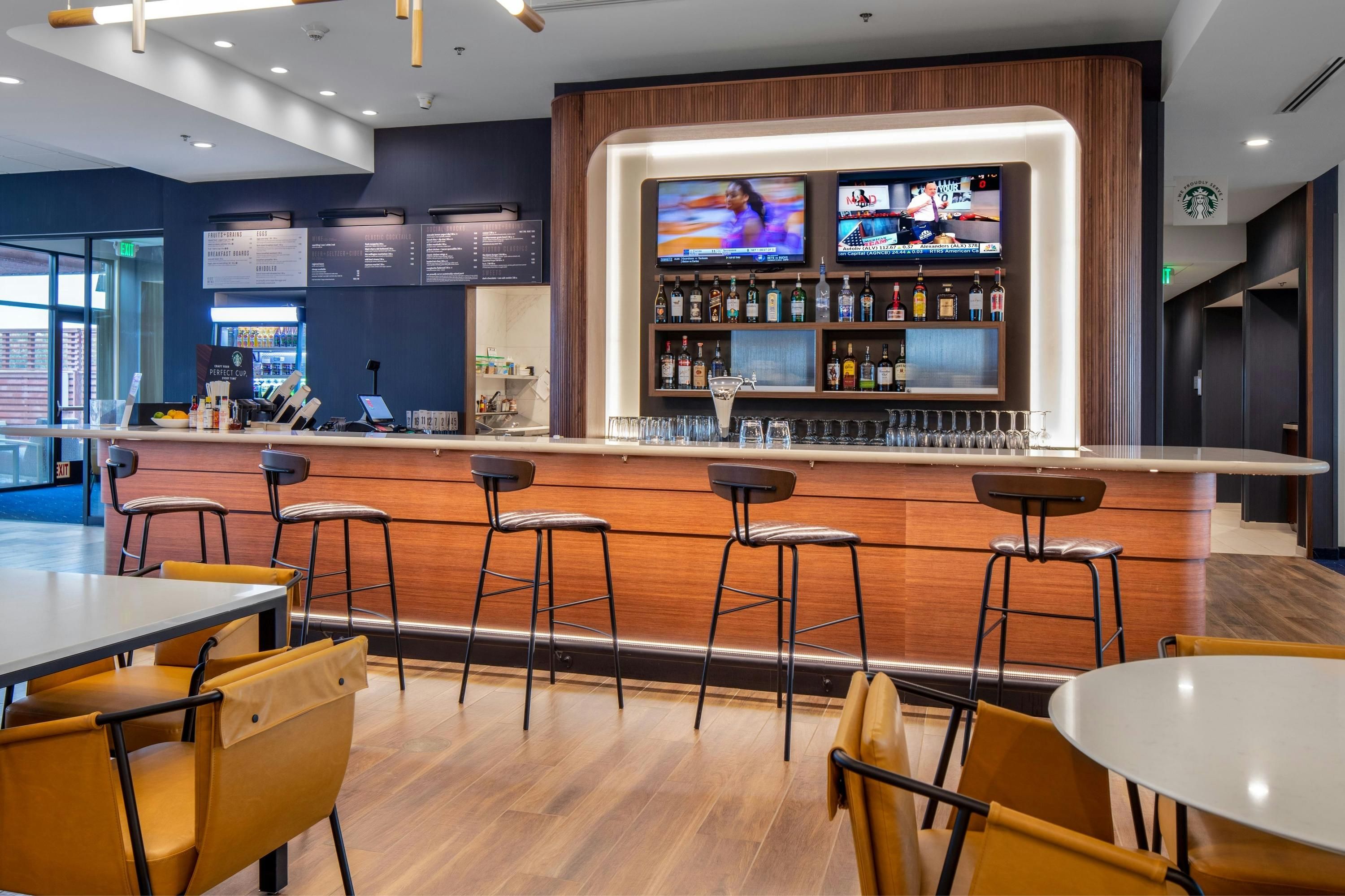 Courtyard by Marriott Conway - Conway - Bar