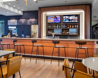 Courtyard by Marriott Conway - Conway - Bar