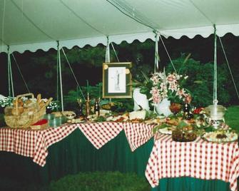 Event Venues , sleeping, next door - Cornwall on Hudson - Buffet