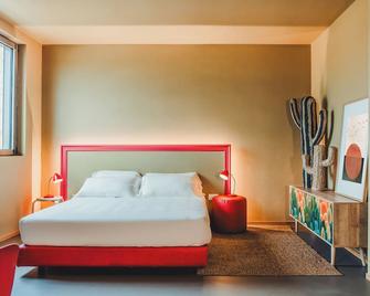 Villa Madrè San Rossore Apartments - Self check-in - Pisa - Bedroom