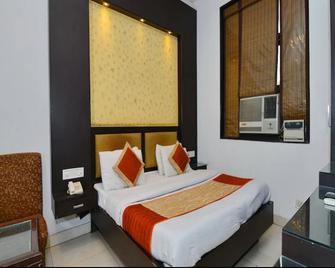 Hotel Ng Paradise - Yamuna Nagar - Bedroom