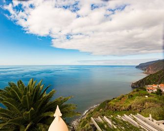 Ocean Cliff - Ponta do Sol - Playa