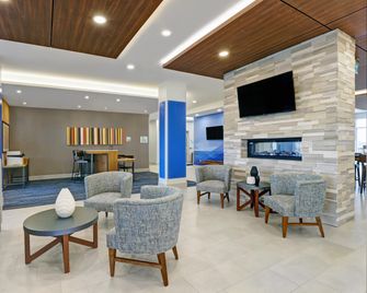 Holiday Inn Express & Suites Port Elgin By IHG - Saugeen Shores - Lounge