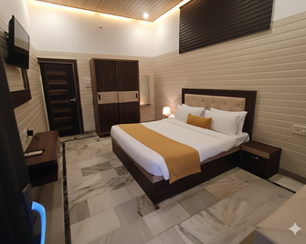 Mayur Resort - Mathura - Schlafzimmer