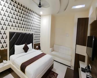 hotel prakshi palace - Datia - Habitación