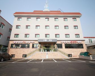 Sansu Hotel - Asan - Edificio