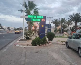 Hotel Diar Yassine - Midoun - Vista del exterior