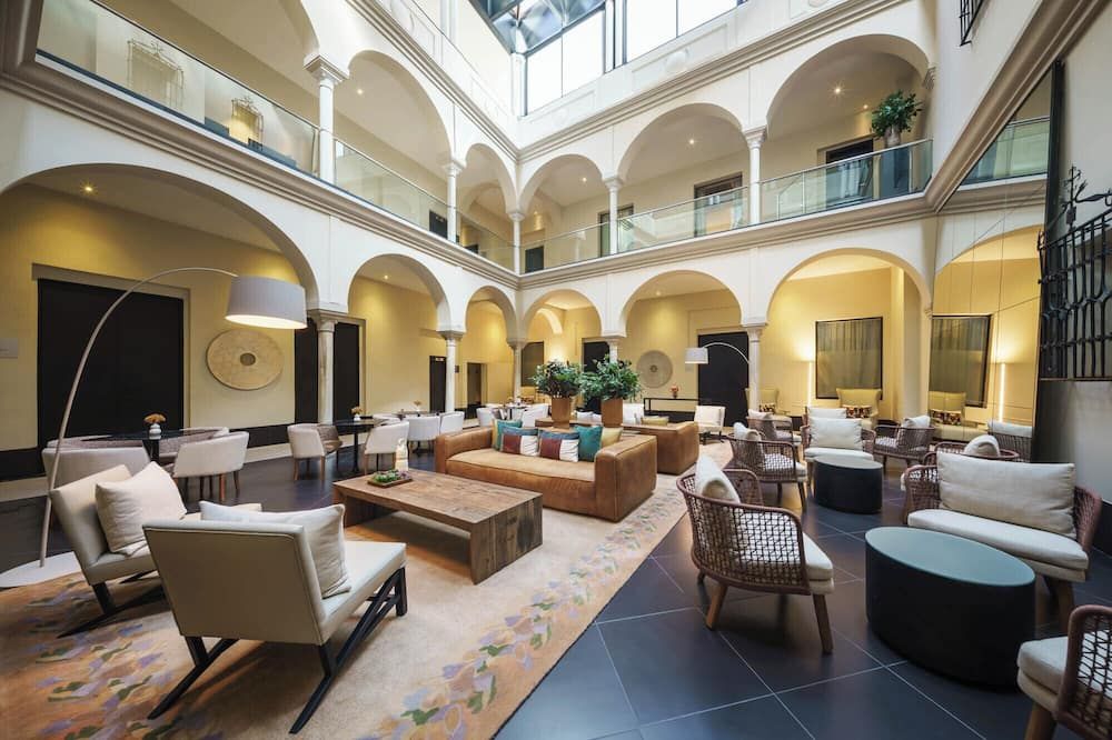 يوروستارز سيفيلا بوتيك