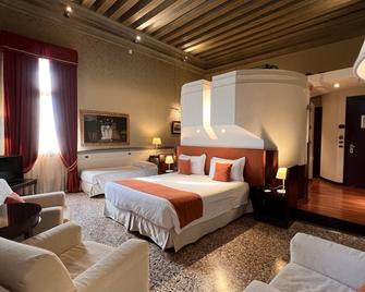 Ruzzini Palace Hotel - ונציה - חדר שינה