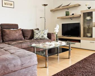 Appartement Monika - Celle - Living room