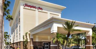 Hampton Inn Tampa-Rocky Point - Tampa - Byggnad