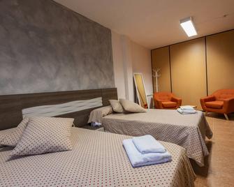 Apartamento Turístico San Jorge - Cáceres - Sypialnia