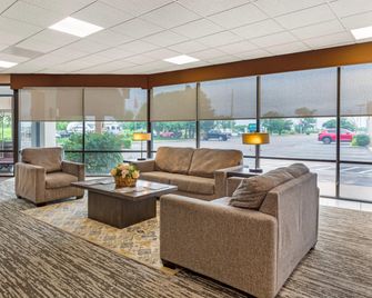 Quality Inn and Conference Center I-80 Grand Island - Grand Island - Reception