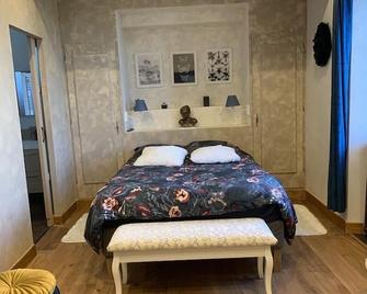 La Maison d'Amalaurille - Saint-Gaudens - Bedroom