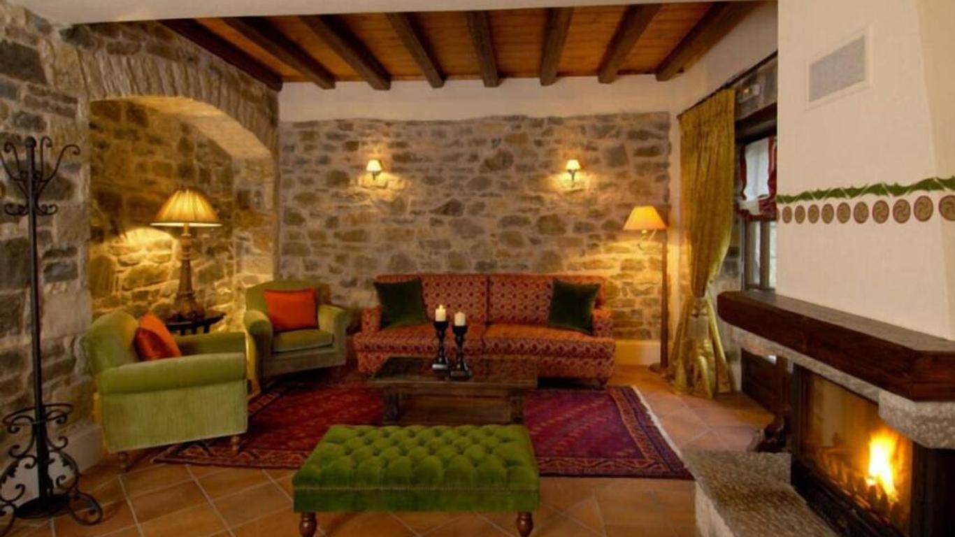 إيموشنز كنتري ريزورت