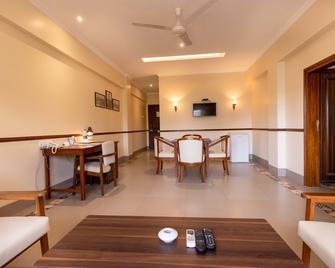 West End Hotel - מומבאי - מסעדה