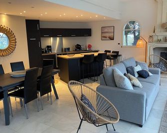 Villa face mer - Royan - Salon