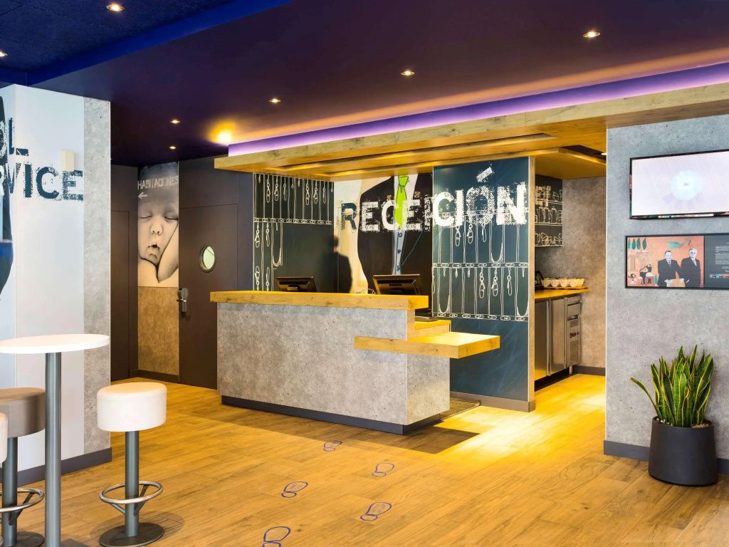 B&b Hotel Zaragoza Plaza Mozart - זראגוזה - דלפק קבלה
