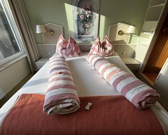Garden of Eden - FeWo 6 - Trebesing - Bedroom