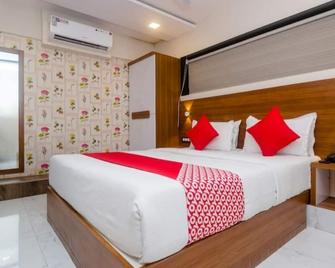 Hotel Qubestay Airport - Bombay - Habitación