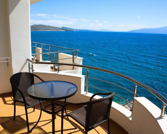 Hotel Jaroal - Saranda - Parveke