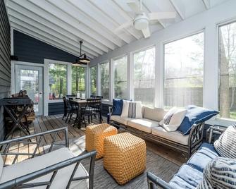 (2026 Open!) Association Pool Close To Beach & Downtown! - Union Pier - Sala de estar