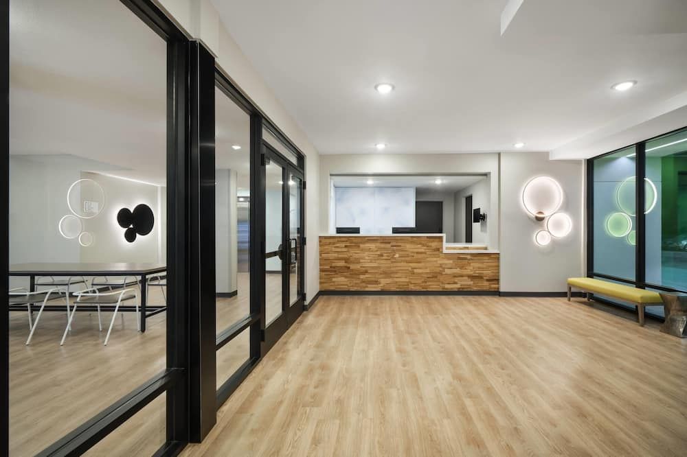 Echo Extended Stay By Wyndham Houston Pasadena Fairway Plaza - Пасадена - Лоббі
