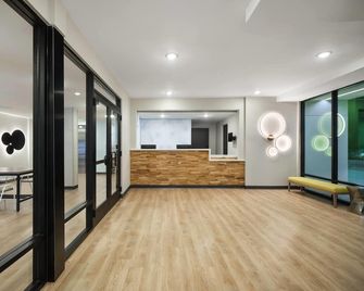 Echo Extended Stay By Wyndham Houston Pasadena Fairway Plaza - Пасадена - Лоббі
