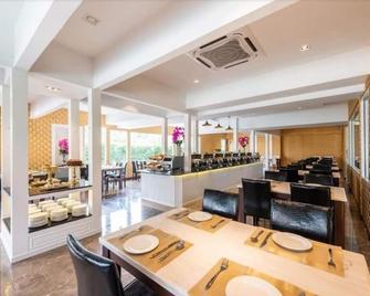 Napheera Royal Tel - Bang Sao Thong - Restaurace